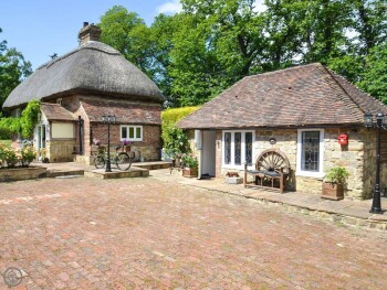 The Thatched Cottage And Piglet Lodge
