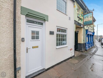 The Tipsy Bee At 143.