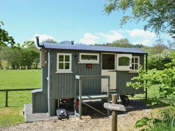 Ty Bach Shepherds Hut
