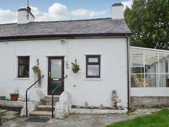 Ty Newydd Green Cottage