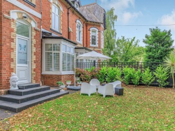 Walls Hill Apartment