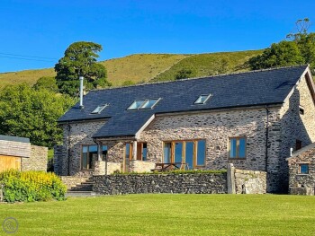 Yr Hen Feudy At Pentre Farm